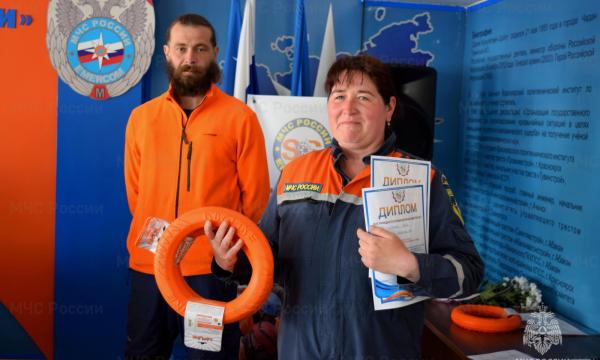 Региональные испытания показали высокий уровень подготовки кинологических расчетов МЧС России