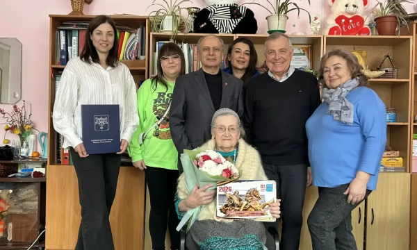 Сахалинку, жительницу блокадного Ленинграда, поздравили с 82-летием освобождения города-героя
