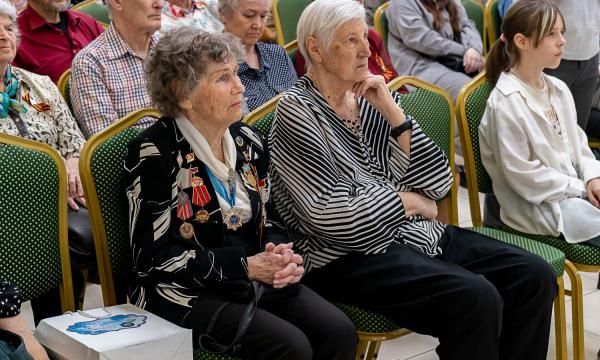 В Сахалинской библиотеке прошёл вечер "Живые строки войны"
