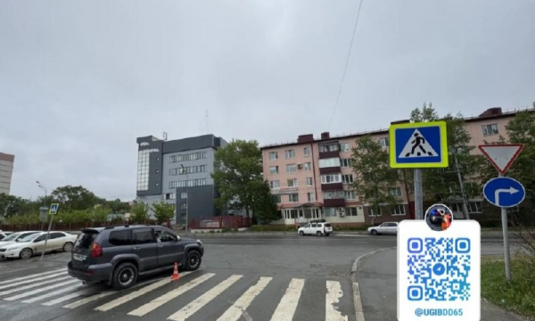 Водитель внедорожника сбил восьмилетнюю девочку на самокате в Южно-Сахалинске