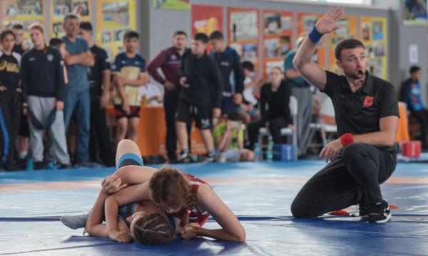 Сахалинские борцы завоевали 26 медалей всероссийских соревнований