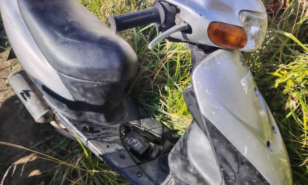 В Холмске задержали двух несовершеннолетних водителей мопедов