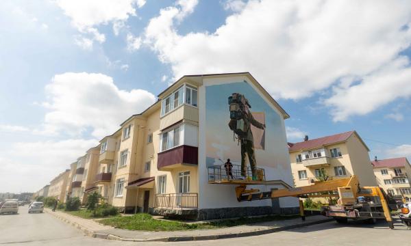 Художники со всей России украсят фасады Южно-Сахалинска муралами