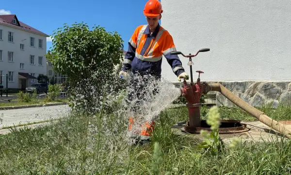 РВК-Сахалин провел промывку сетей в Новом Дальнем