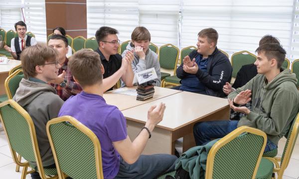 В Южно-Сахалинске завершился цикл интеллектуальных игр для школьников и студентов