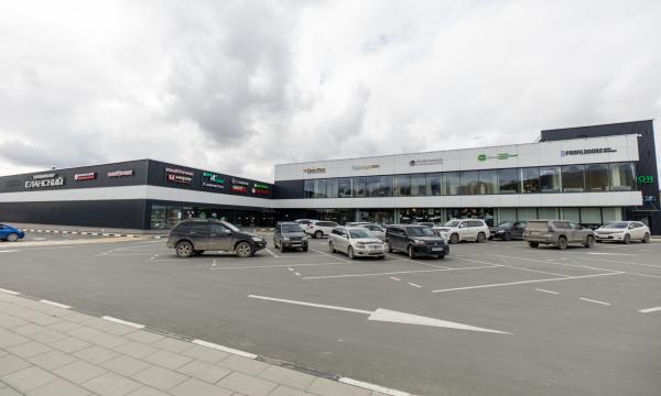 Южно-Сахалинск меняет облик с помощью единого стиля вывесок