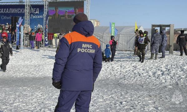 Безопасность фестиваля     &laquo;Сахалинский лед&raquo; на контроле МЧС России