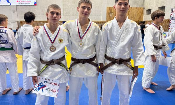 Сахалинские дзюдоисты завоевали четыре медали на первенстве Дальнего Востока