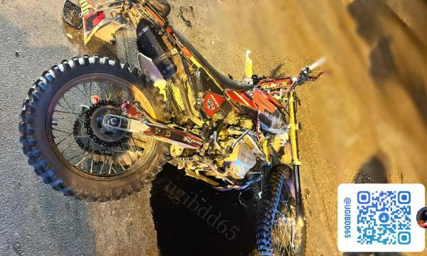 В Южно-Сахалинске Honda сбила мотоциклиста без прав