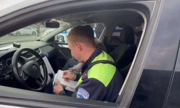 На Сахалине за день камеры зафиксировали более 2300 нарушений ПДД