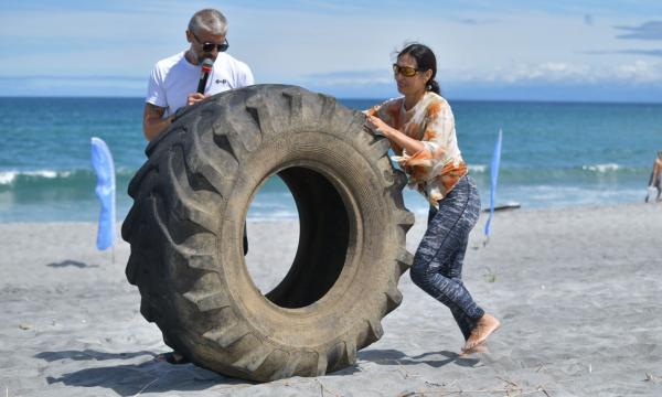 Жители Курильского района преодолели препятствия на мультиспринте "Атлант побережья"