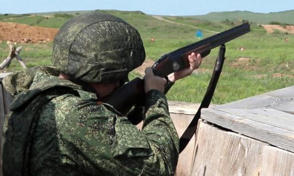 Военнослужащие на Сахалине осваивают стендовую стрельбу по воздушным целям