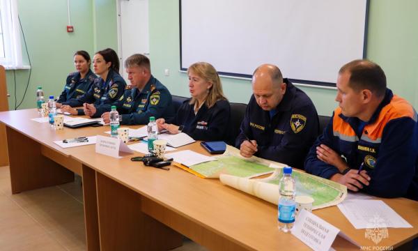 Спасатели МЧС Сахалина проходят аттестацию