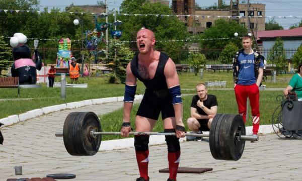В Поронайске завершился первый чемпионат Сахалинской области по силовому экстриму