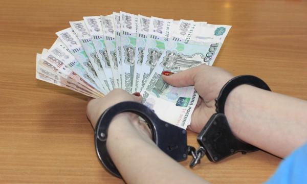 Сахалинка помогла свекрови восстановить пин-код, а потом оформила на нее кредитку