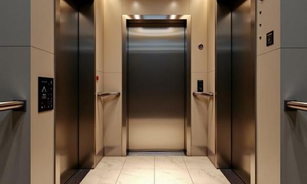 В жилом доме Владивостока рухнул лифт