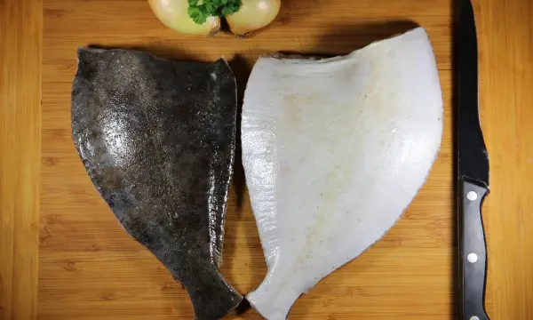 Гостям и жителям Южно-Сахалинска предлагают приобрести недорогую рыбу