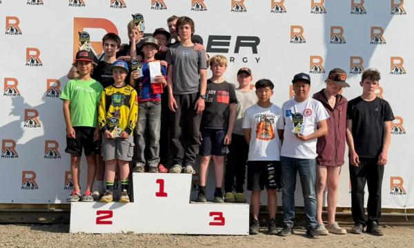 Сахалинские мотогонщики завоевали четыре бронзы на чемпионате и первенстве ДФО