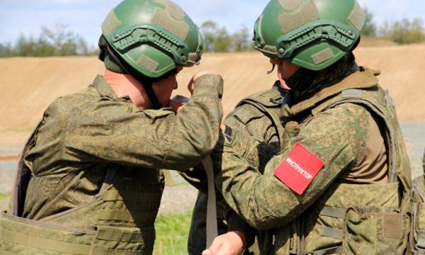 Спасение на поле боя: сахалинские гвардейцы изучают тактическую медицину в ВВО