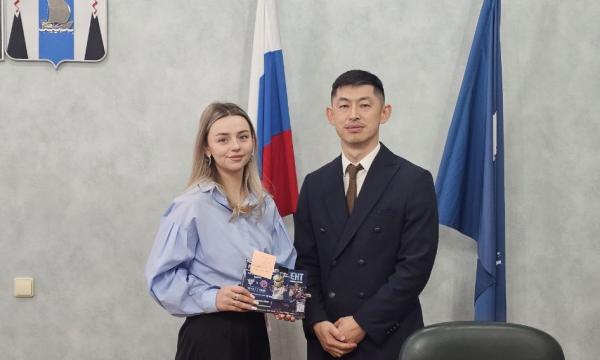 В Сахалинской области наградили самых активных участников "БумБатла"