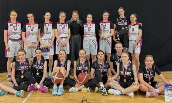 Команды из Южно-Сахалинска выиграли первенство области по баскетболу