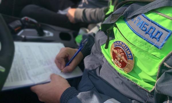 За сутки на Сахалине задержали 20 водителей без прав и в состоянии опьянения