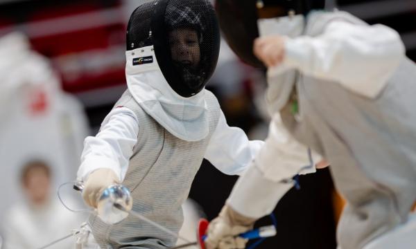 Юный фехтовальщик из Южно-Сахалинска одержал победу в турнире по рапире