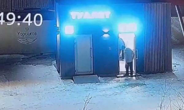 Двое подростков в Корсакове предстанут перед судом за вандализм