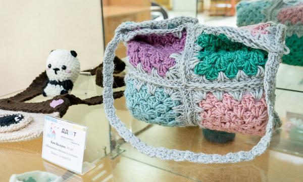 «Планета детства»: сахалинцев приглашают на выставку творческих работ особенных детей