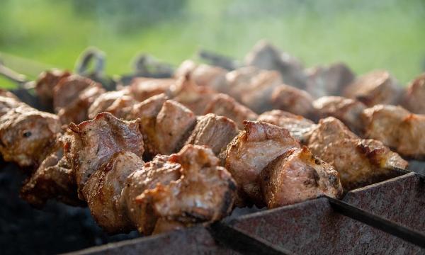 Экономисты посчитали во-сколько сахалинцам обойдется выезд на природу на праздниках