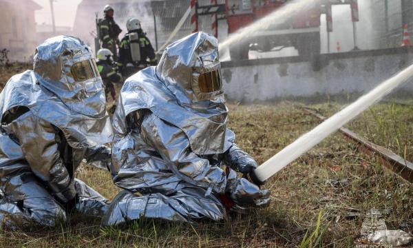 На Сахалине отработаны действия по тушению пожара и ликвидации разлива нефтепродуктов