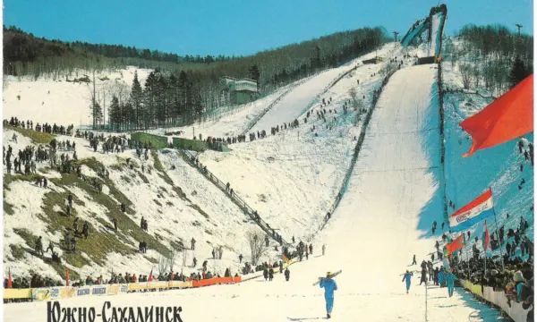 Комплекс трамплинов на турбазе "Горный воздух".