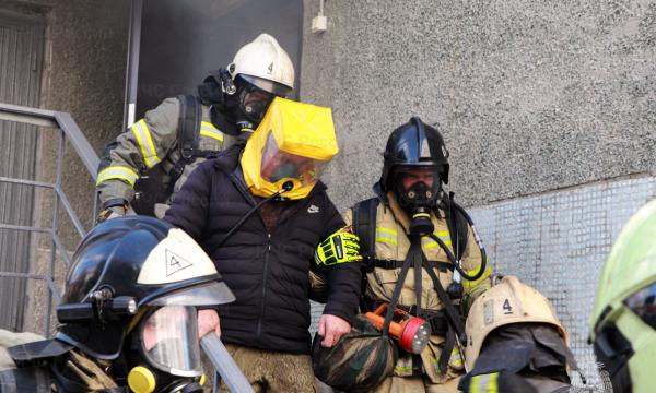 В Корсакове потушили условный  пожар в Центральной районной больнице