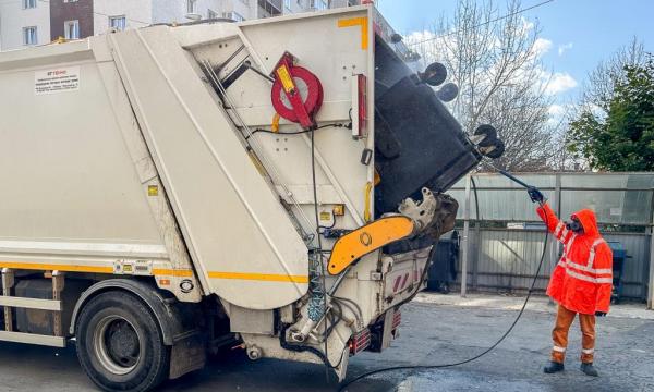 На островах завершены работы по дератизации и дезинфекции контейнерных площадок