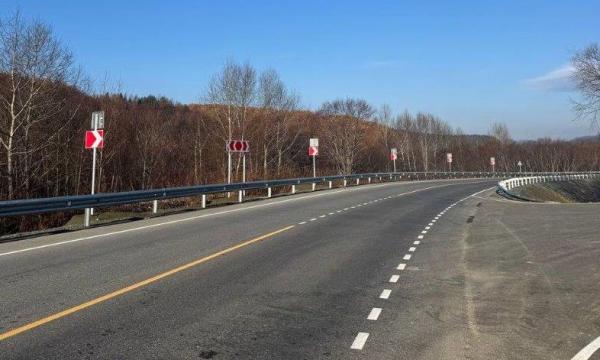 На Сахалинских дорогах обустроят более 8 км ограждений и 5,5 км тротуаров