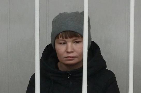 Амурчанка убила собутыльника за то, что он сидел за столом в кресле, а она не ведре