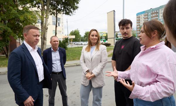В Южно-Сахалинске стартовал третий сезон программы «Взгляды» В Южно-Сахалинске стартовал третий сезон программы «Взгляды»