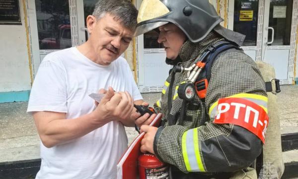 Огнеборцы МЧС России потушили условный пожар