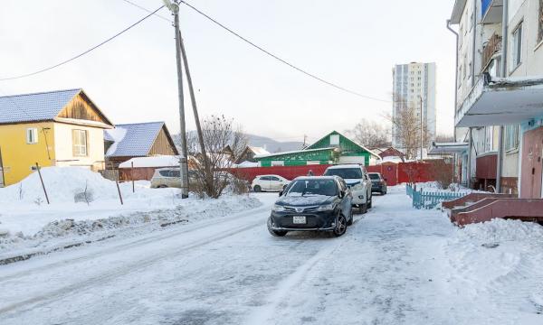 Собственники квартир в Южно-Сахалинске вводят доплату за уборку парковок