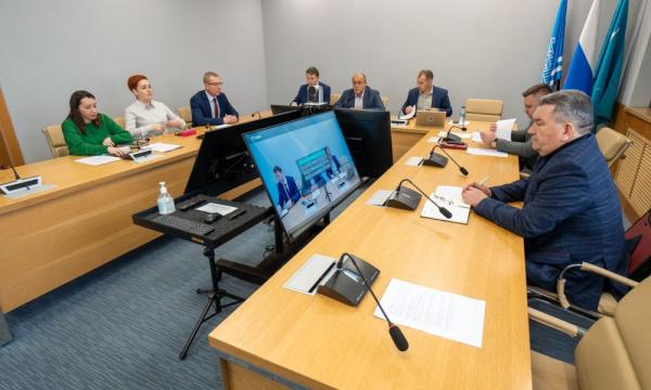 Власти Южно-Сахалинска обсудили с управляющими компаниями качество уборки снега