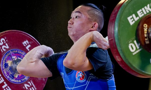 Сахалинские тяжелоатлеты завоевали 24 медали на чемпионате и первенстве ДФО