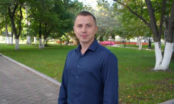 Программа "Герои Сахалина и Курил" помогает ветеранам СВО построить карьеру в органах власти