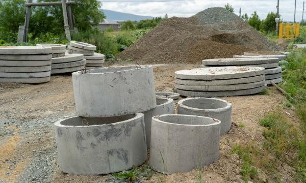 Семь километров водовода построили для участков многодетных семей в Новом Дальнем