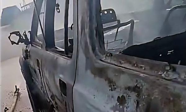 В Стародубское загорелся внедорожник Toyota Surf