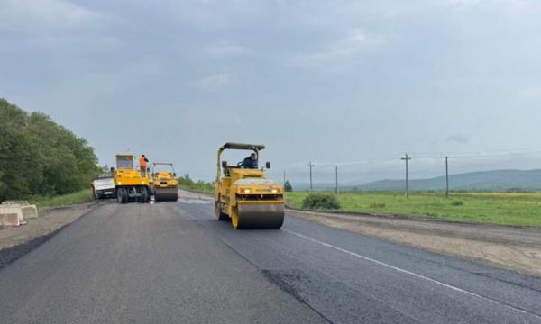 В Углегорском районе открыли движение по отремонтированному участку трассы Невельск – Томари – Шахтерск
