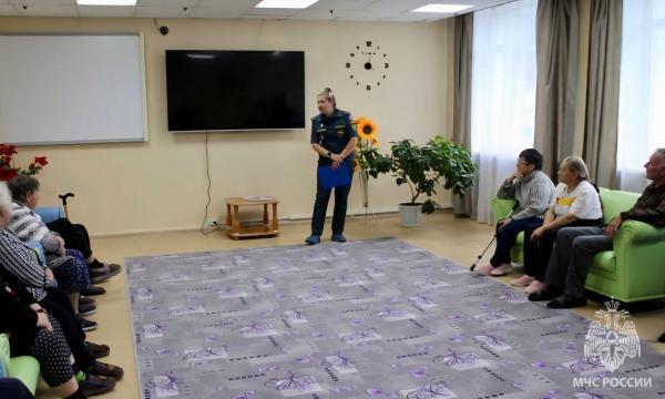 Безопасность прежде всего: противопожарный    инструктаж в доме-интернате