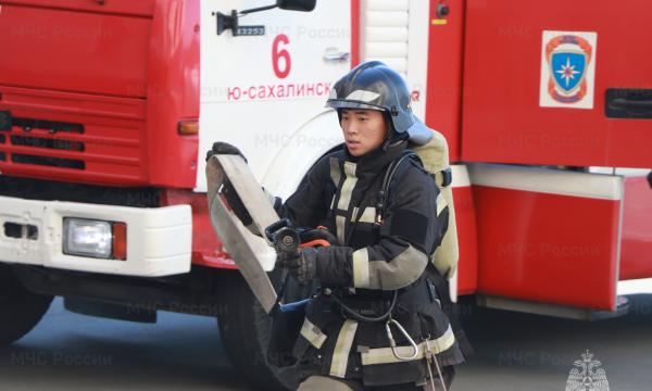 Сотрудники МЧС России       потушили условный пожар