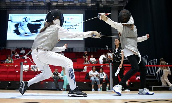 В Южно-Сахалинске завершились чемпионат и первенство области по фехтованию