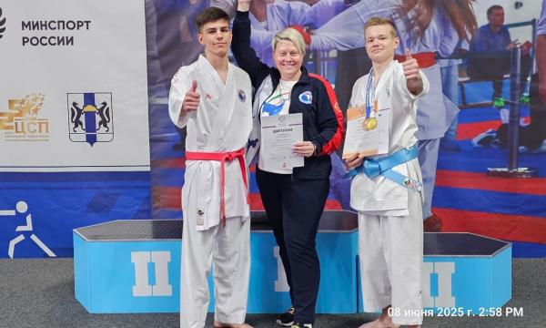 Сахалинец завоевал две медали на чемпионате и первенстве России по каратэ