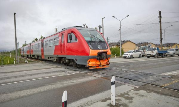 В Южно-Сахалинске проверяют состояние железнодорожных переездов